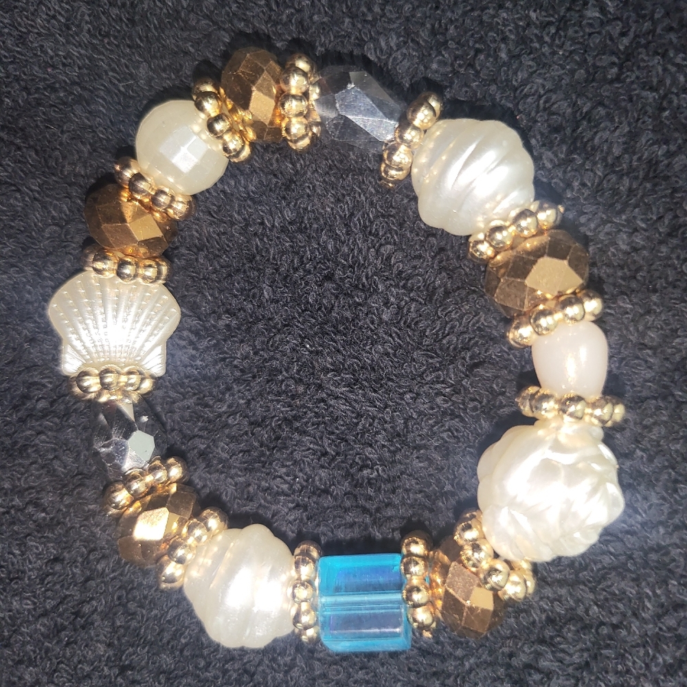 (New) Brown & Cream Beaded Fashion Bracelet With Blue Accent Bead